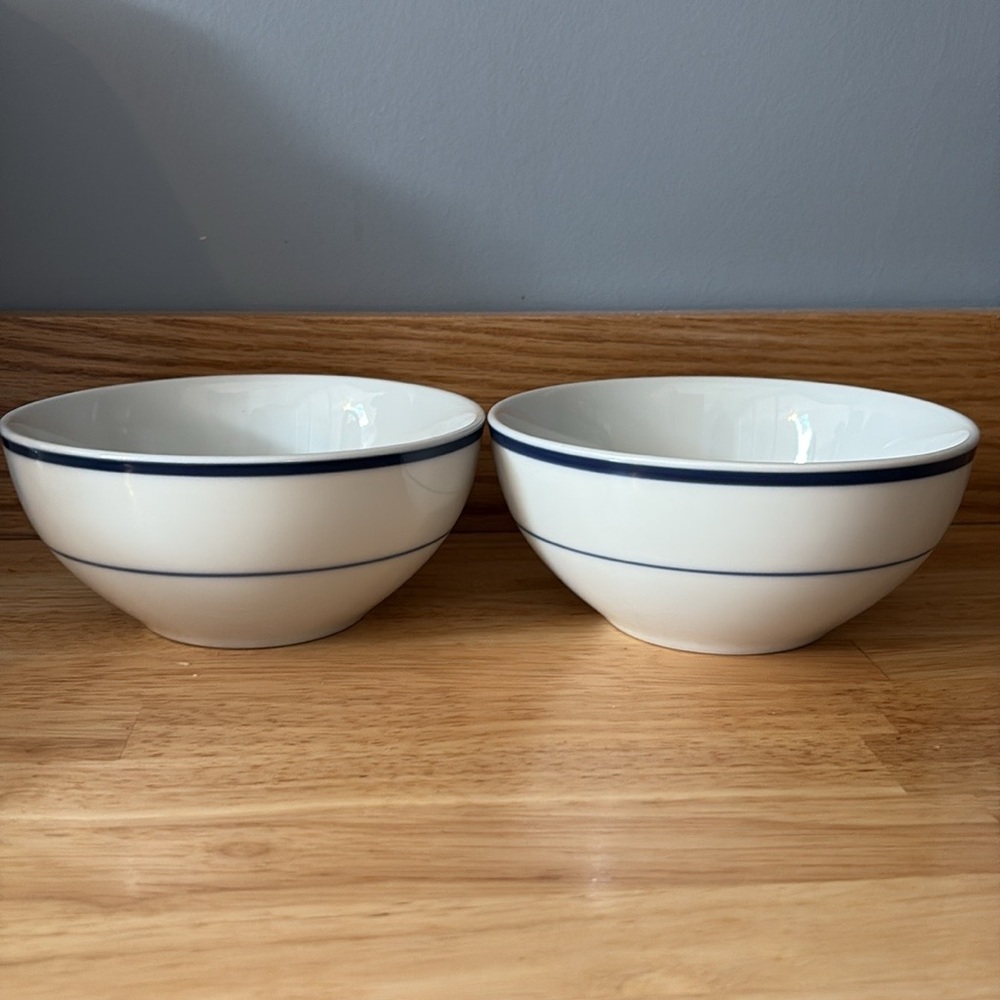 Maître d’ by Oneida porcelain bowls. White and blue. Two bowls.